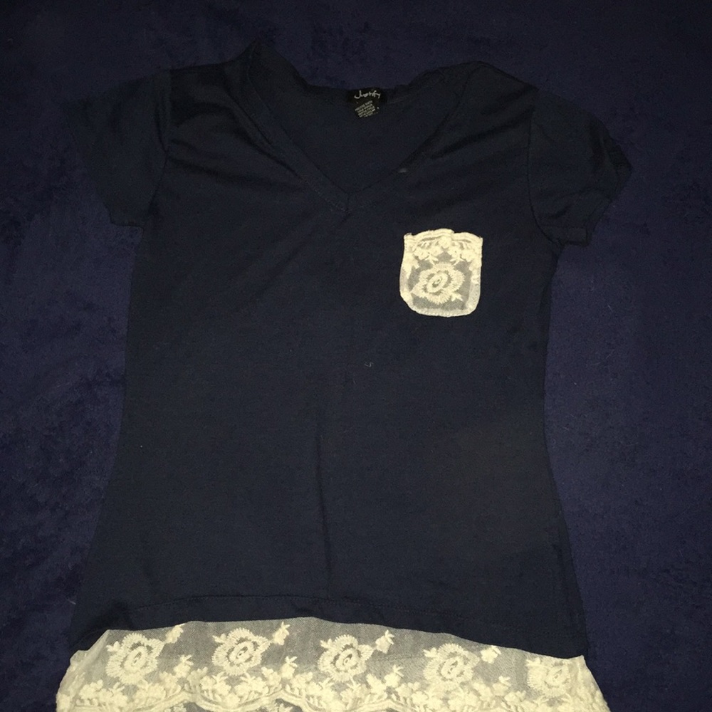 Blue T-shirt with lace